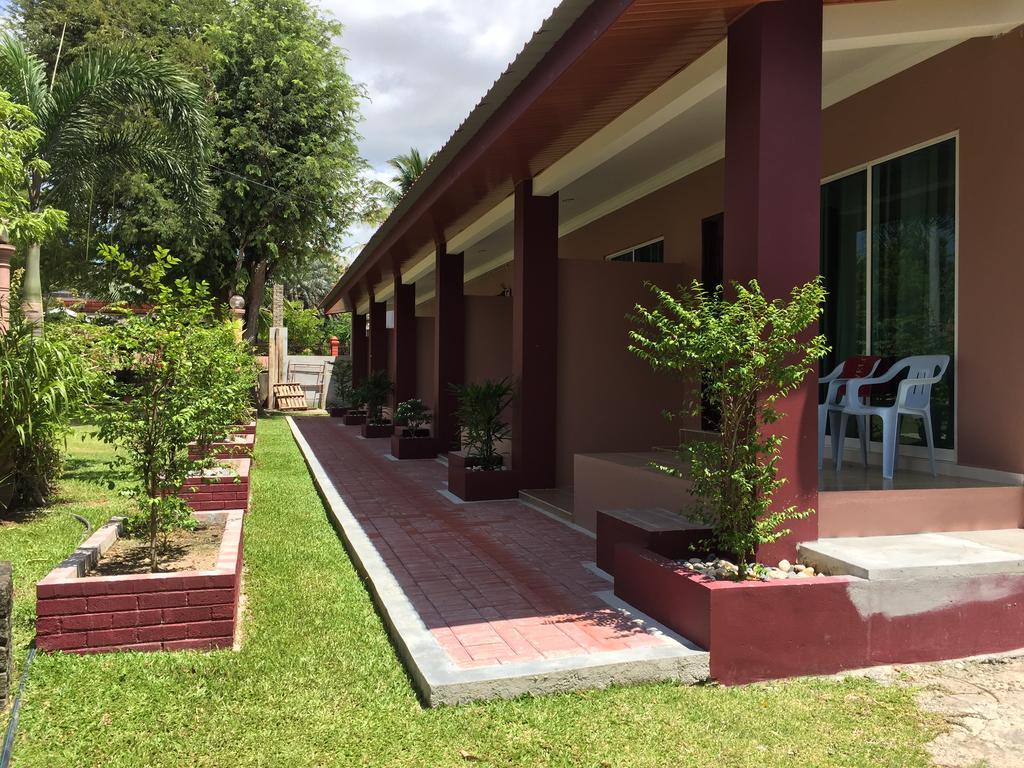 Harmony Guesthouse Sdn Bhd Padang Mat Sirat Kültér fotó