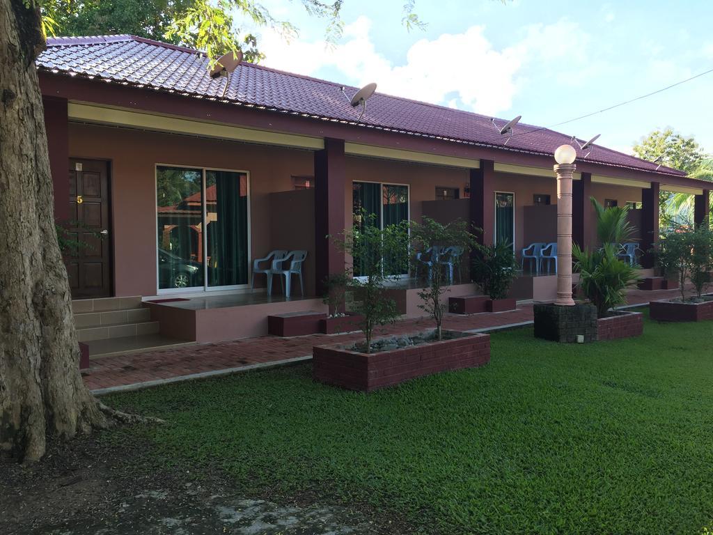 Harmony Guesthouse Sdn Bhd Padang Mat Sirat Kültér fotó
