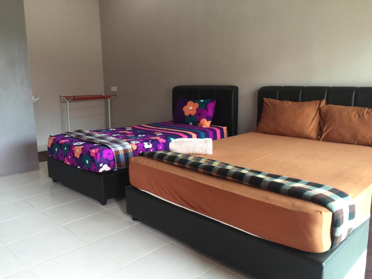 Harmony Guesthouse Sdn Bhd Padang Mat Sirat Kültér fotó